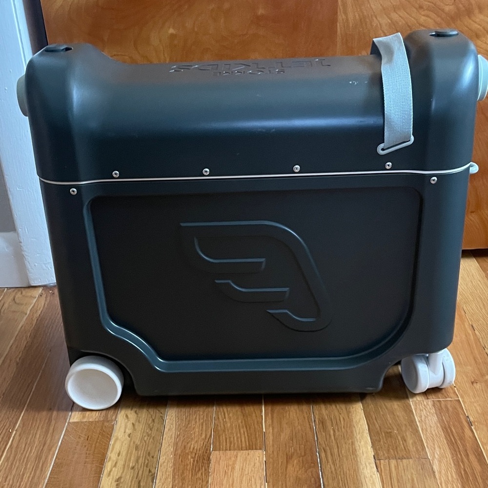 Stokke Ride-On Kids Suitcase - Slate Gray